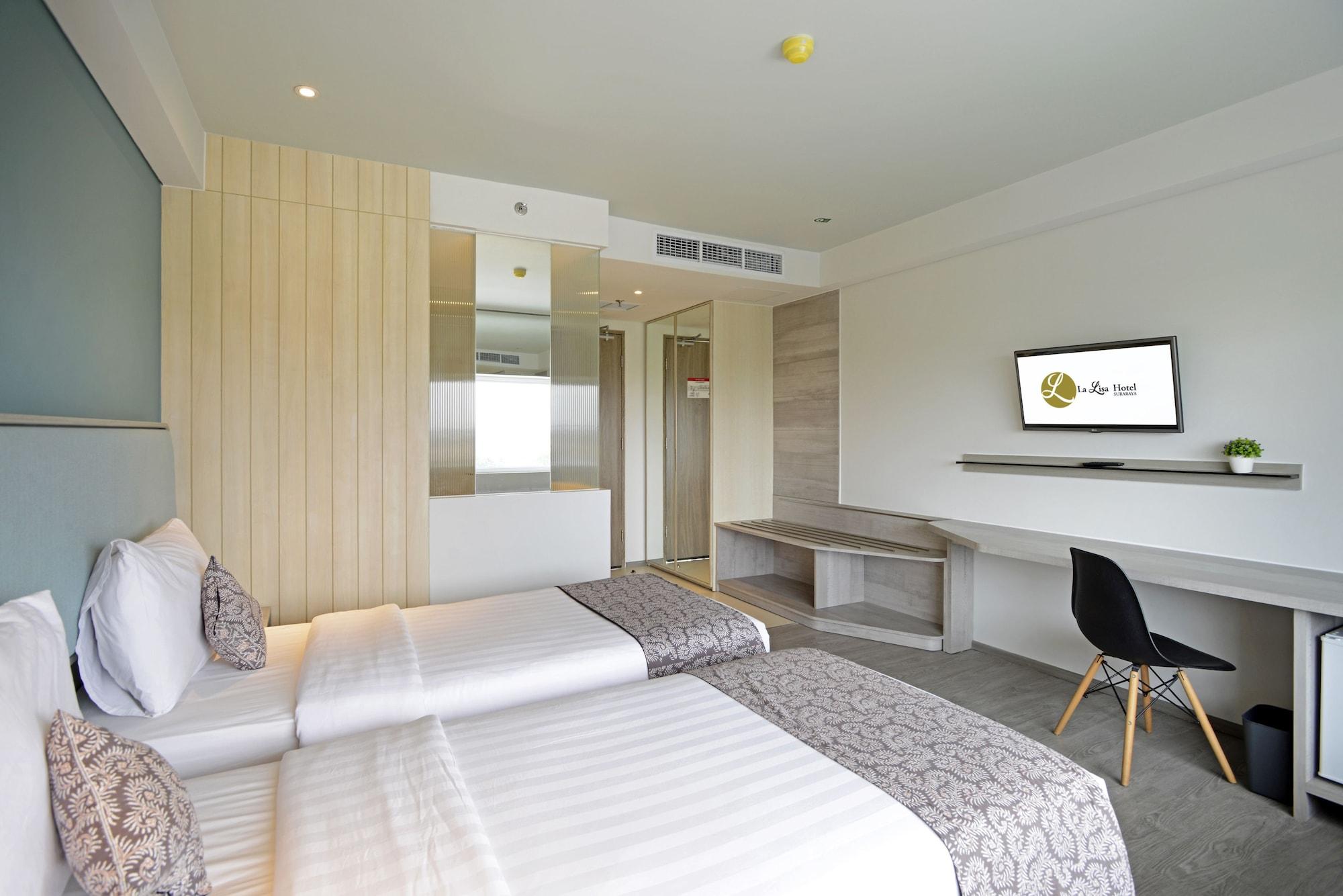 La Lisa Hotel Surabaya Ngoại thất bức ảnh
