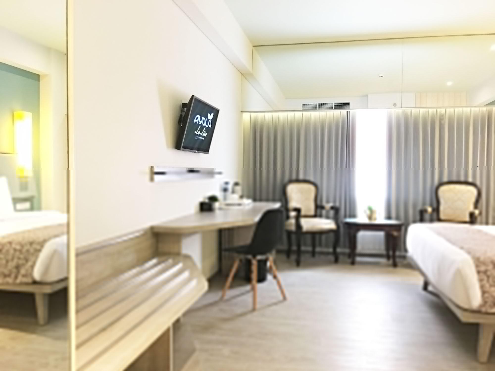 La Lisa Hotel Surabaya Ngoại thất bức ảnh