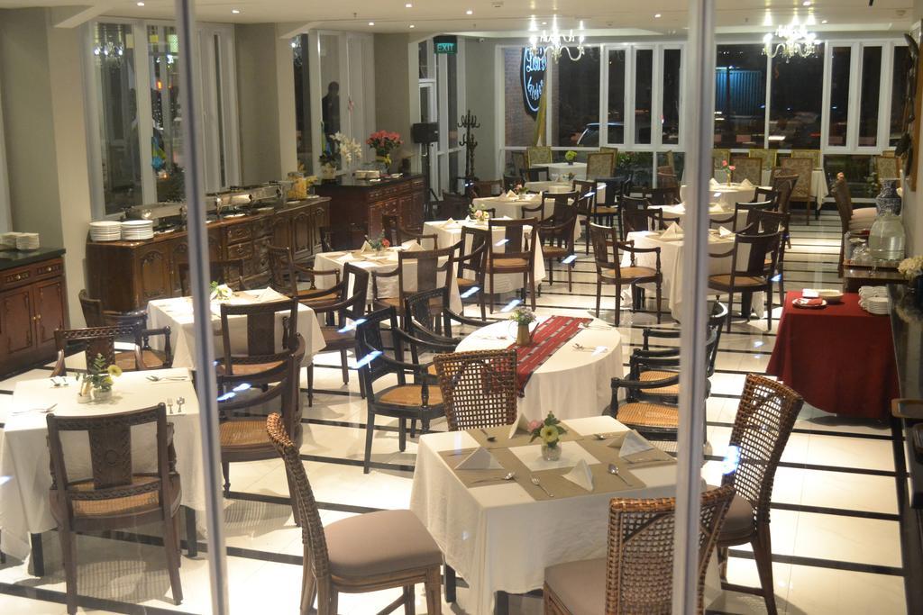 La Lisa Hotel Surabaya Ngoại thất bức ảnh