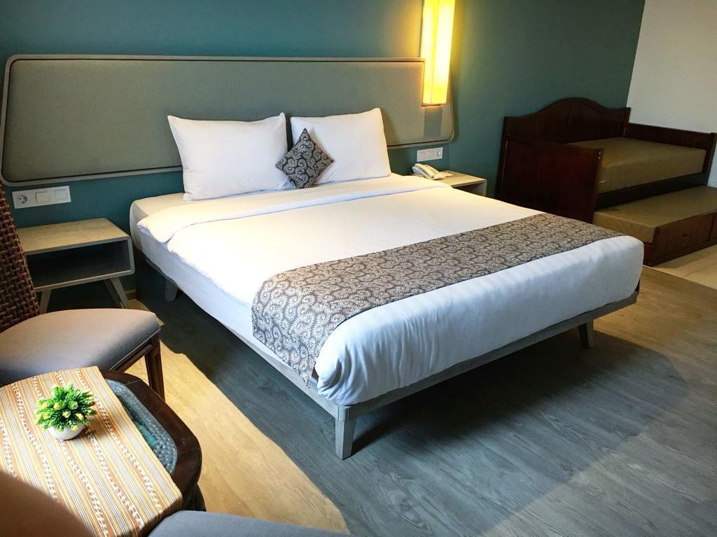 La Lisa Hotel Surabaya Ngoại thất bức ảnh