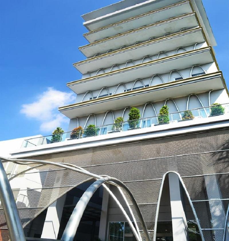 La Lisa Hotel Surabaya Ngoại thất bức ảnh