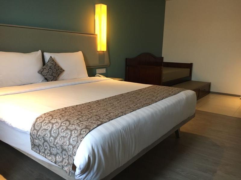La Lisa Hotel Surabaya Ngoại thất bức ảnh