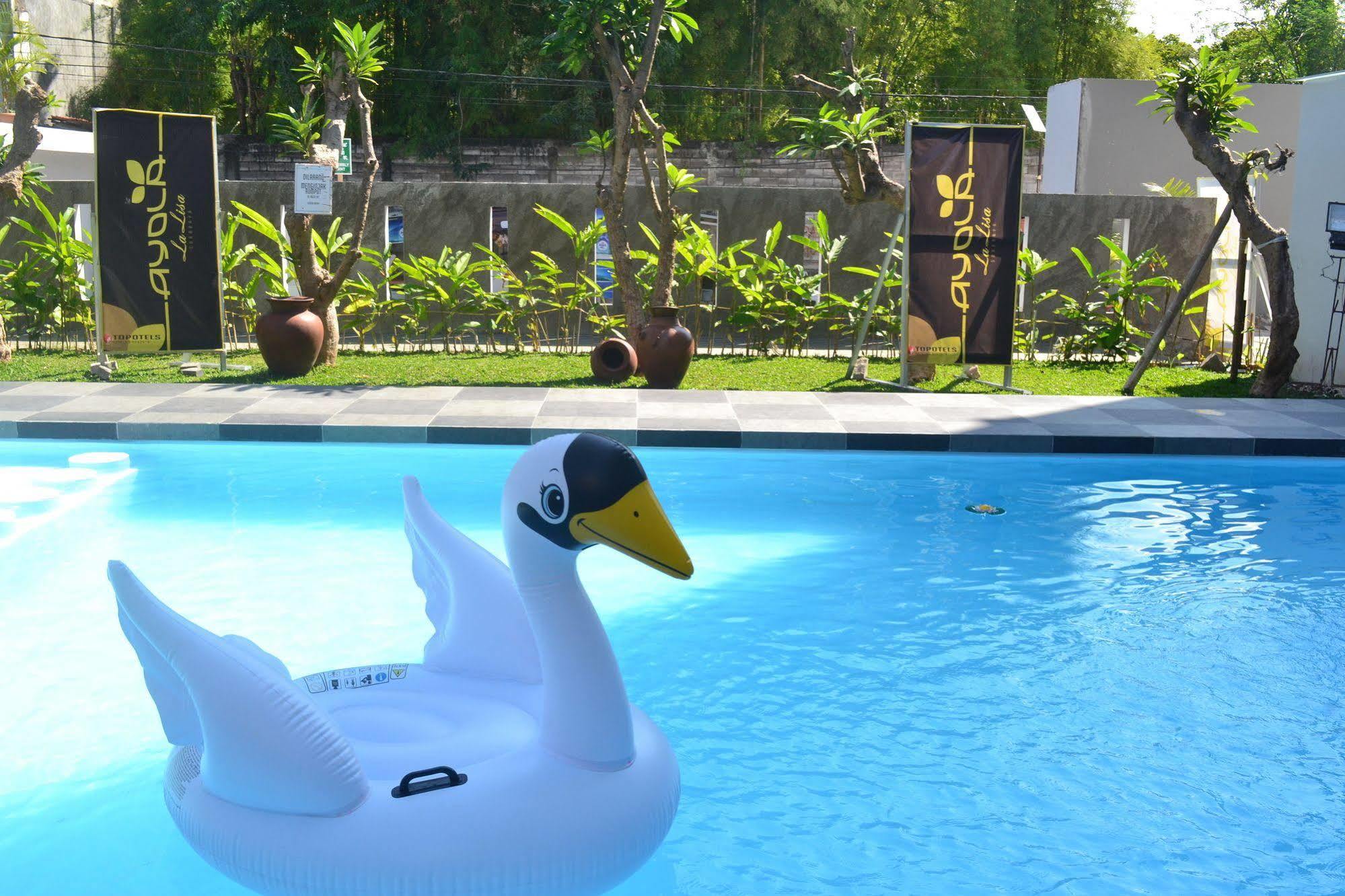 La Lisa Hotel Surabaya Ngoại thất bức ảnh