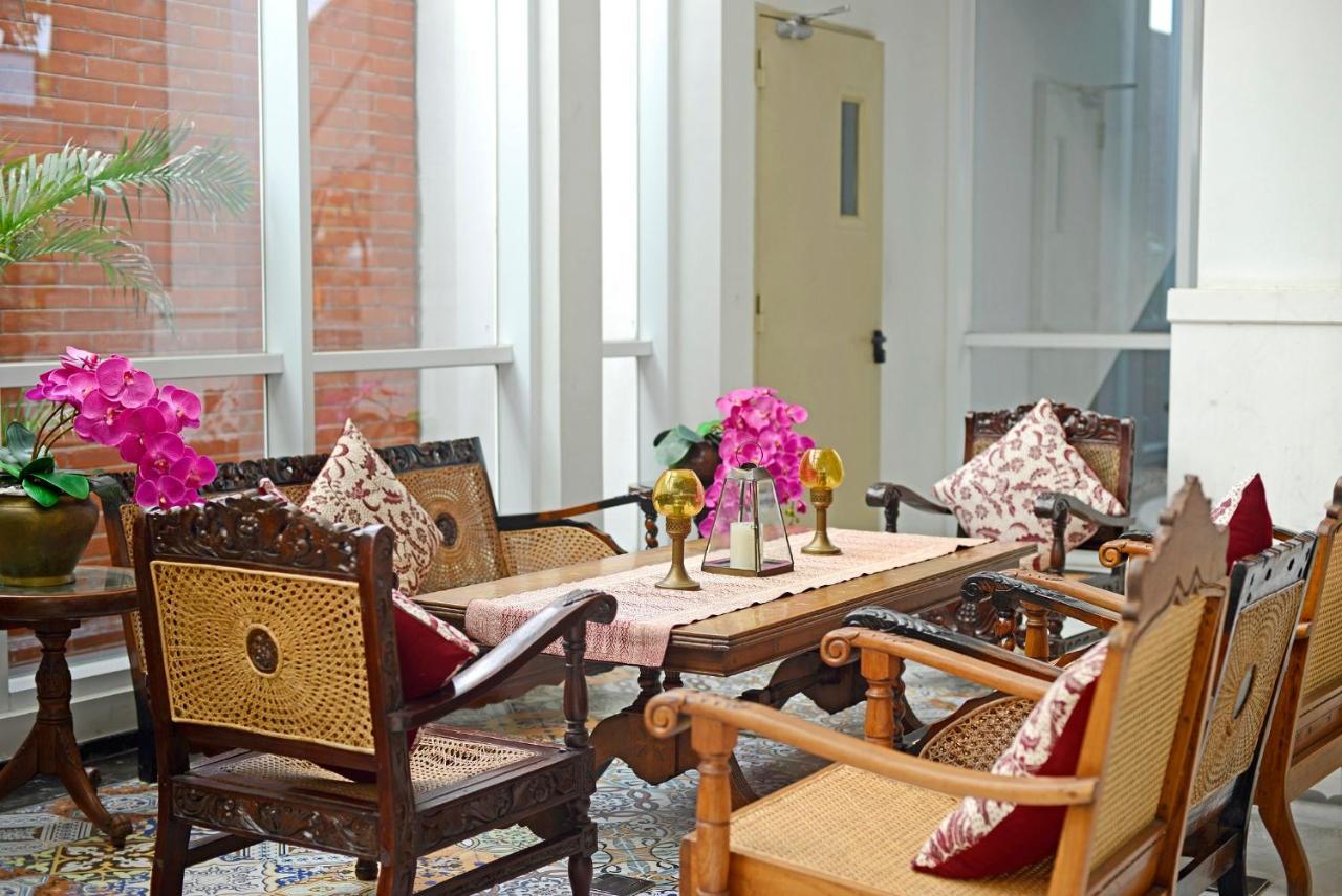 La Lisa Hotel Surabaya Ngoại thất bức ảnh